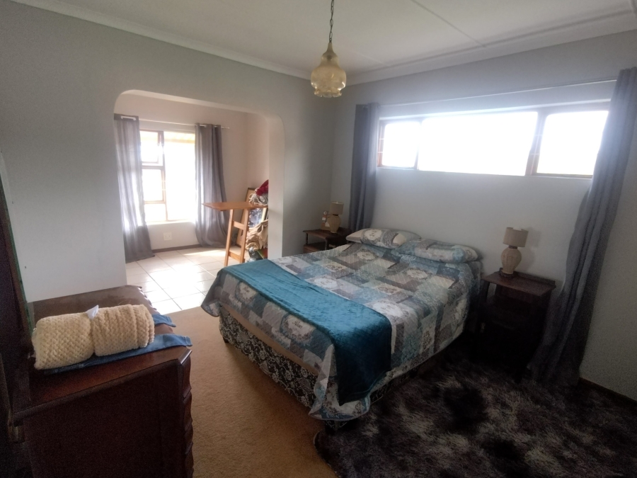 3 Bedroom Property for Sale in Wavecrest Eastern Cape